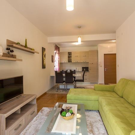 Apartments Rivijera แฮร์เซ็ก-โนวี ภายนอก รูปภาพ