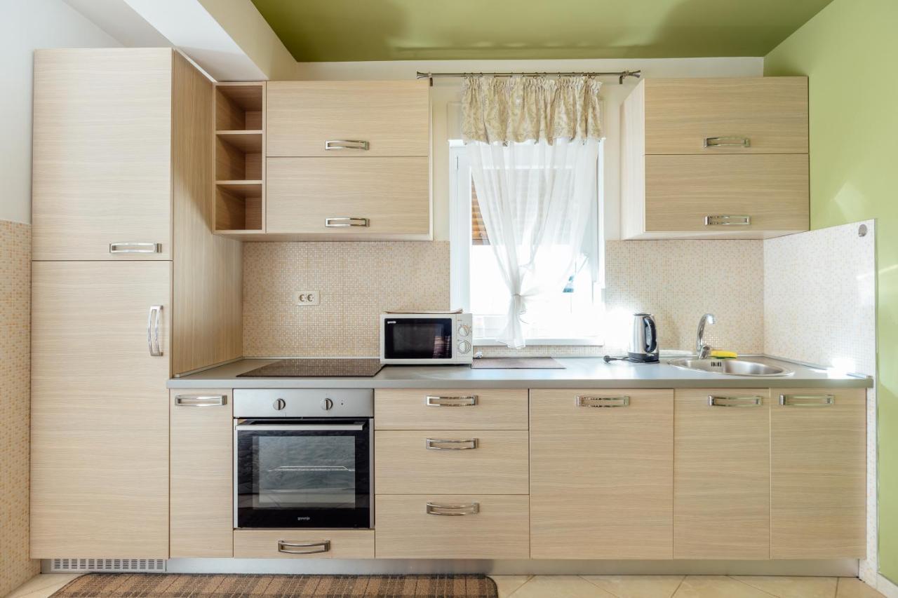 Apartments Rivijera แฮร์เซ็ก-โนวี ภายนอก รูปภาพ