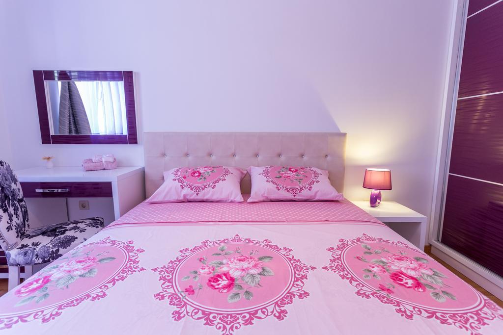Apartments Rivijera แฮร์เซ็ก-โนวี ภายนอก รูปภาพ