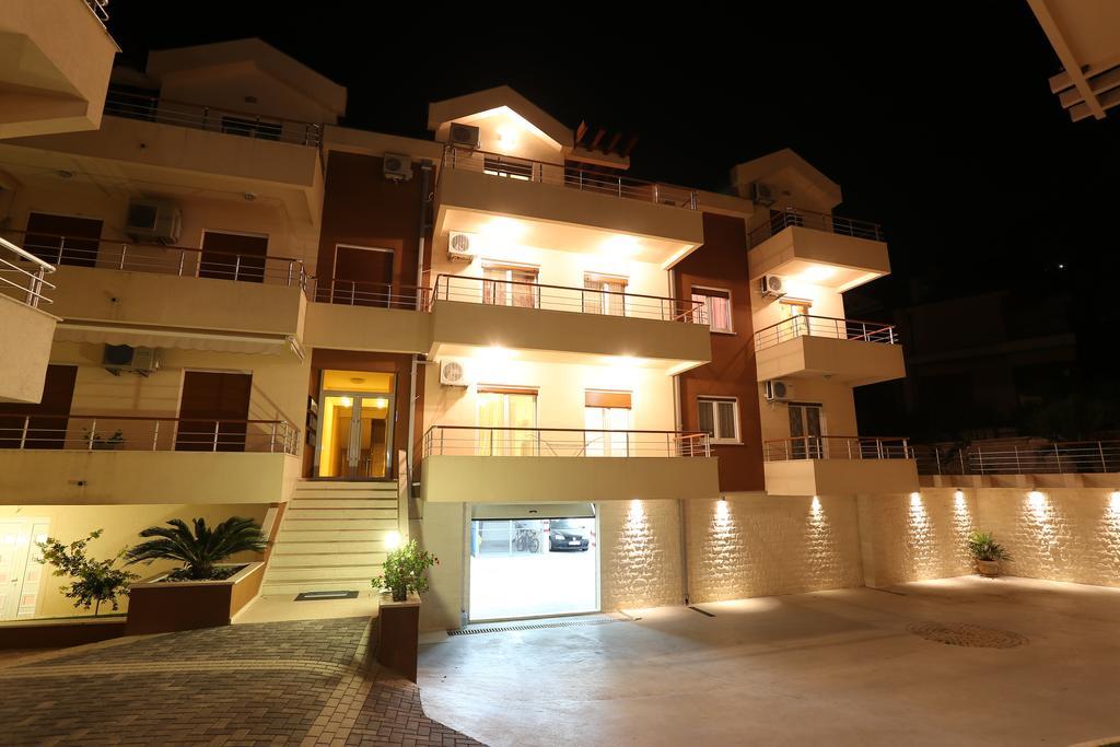 Apartments Rivijera แฮร์เซ็ก-โนวี ภายนอก รูปภาพ