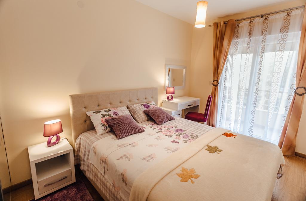 Apartments Rivijera แฮร์เซ็ก-โนวี ภายนอก รูปภาพ
